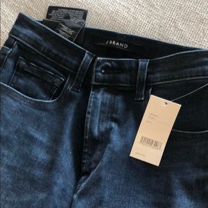 JBRAND NEW dark skinny jeans